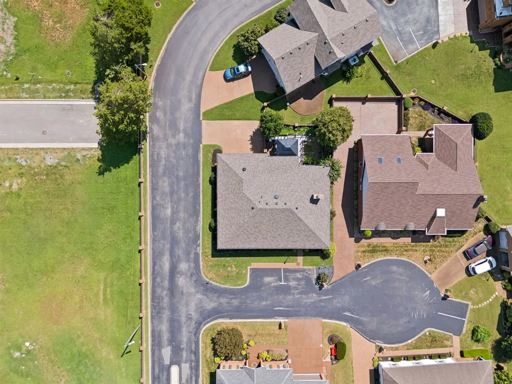 101 Keeneland Dr Hermitage, TN 37076