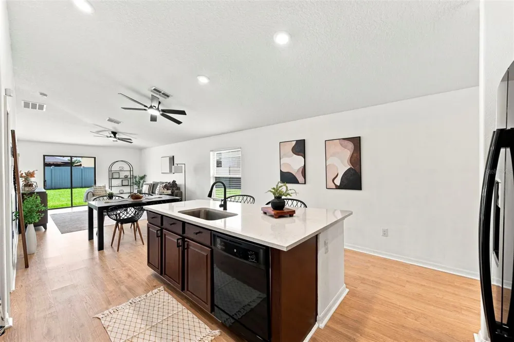 7227 SALT RIVER AVENUE Sun City Center, FL 33573