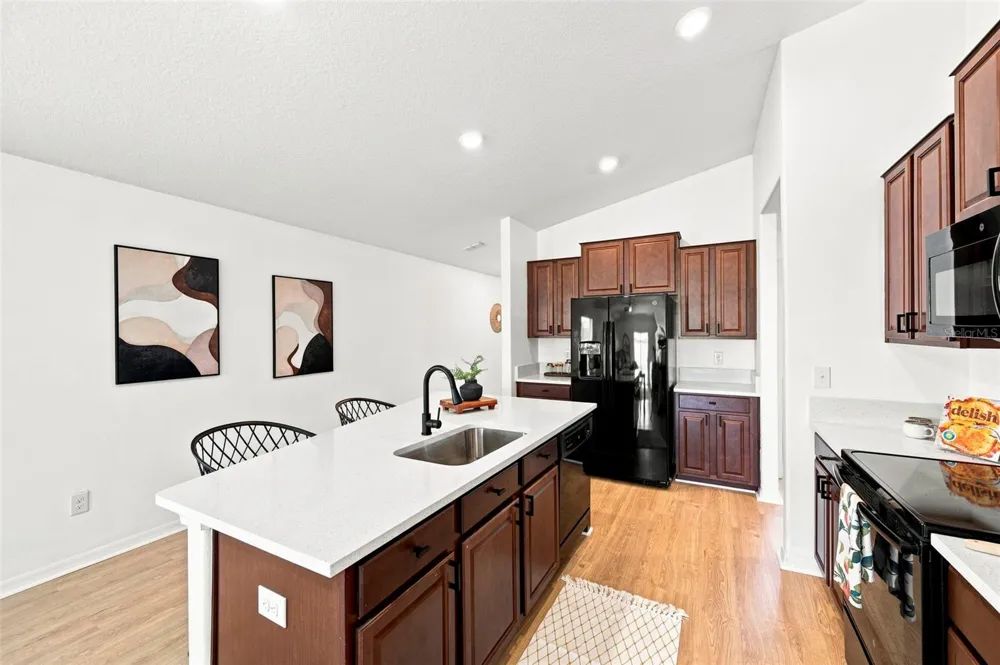 7227 SALT RIVER AVENUE Sun City Center, FL 33573