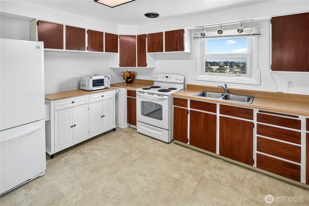4259 NE Joann Drive Moses Lake, WA 98837