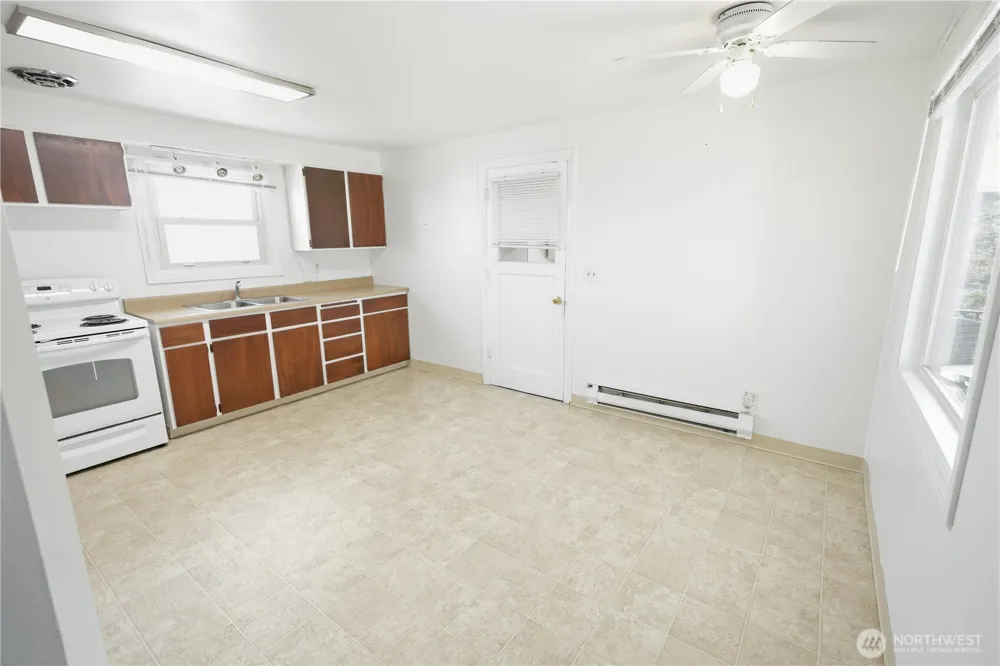 4259 NE Joann Drive Moses Lake, WA 98837