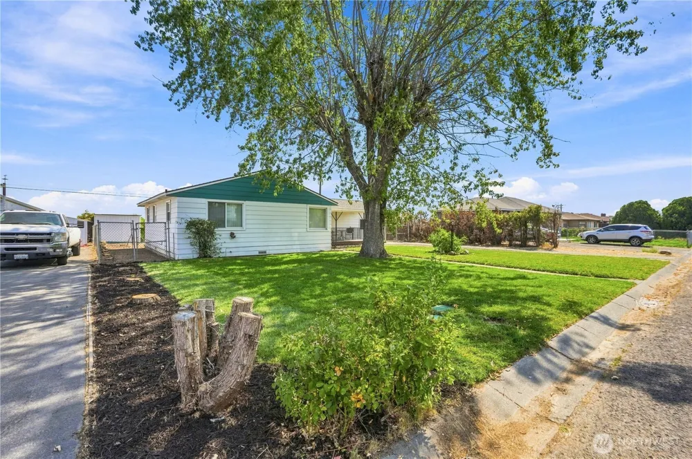 4259 NE Joann Drive Moses Lake, WA 98837
