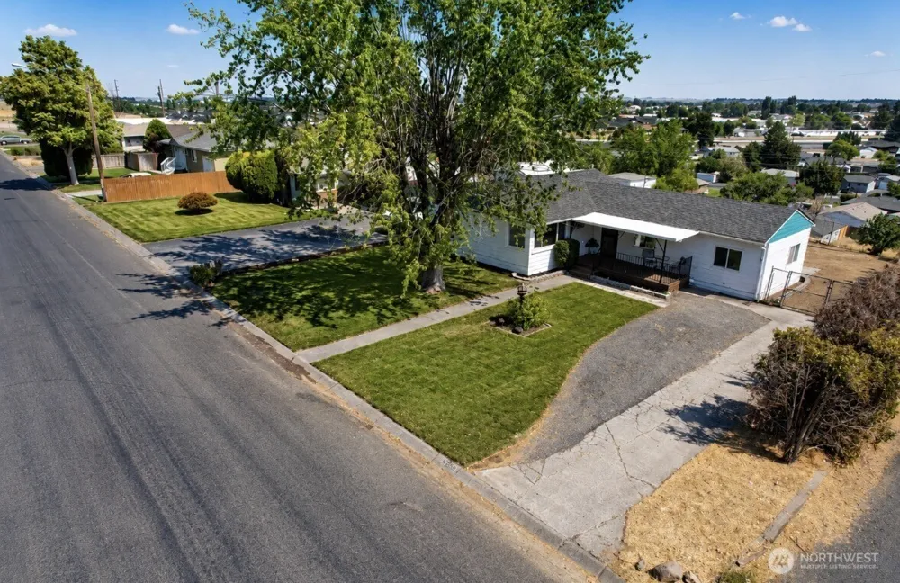4259 NE Joann Drive Moses Lake, WA 98837
