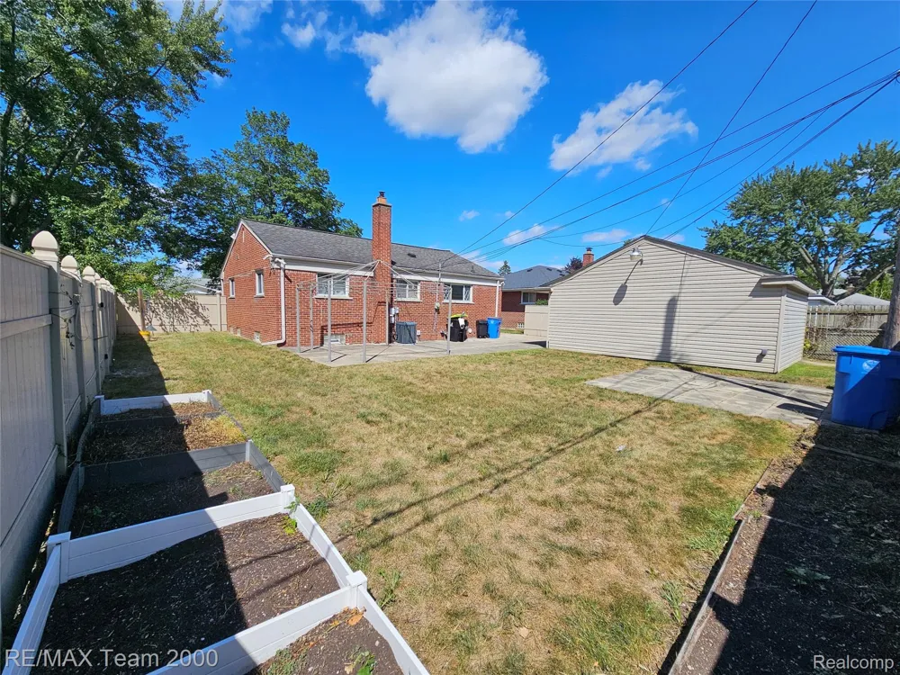 24925 Van Buren Road Dearborn Heights City, MI 48127