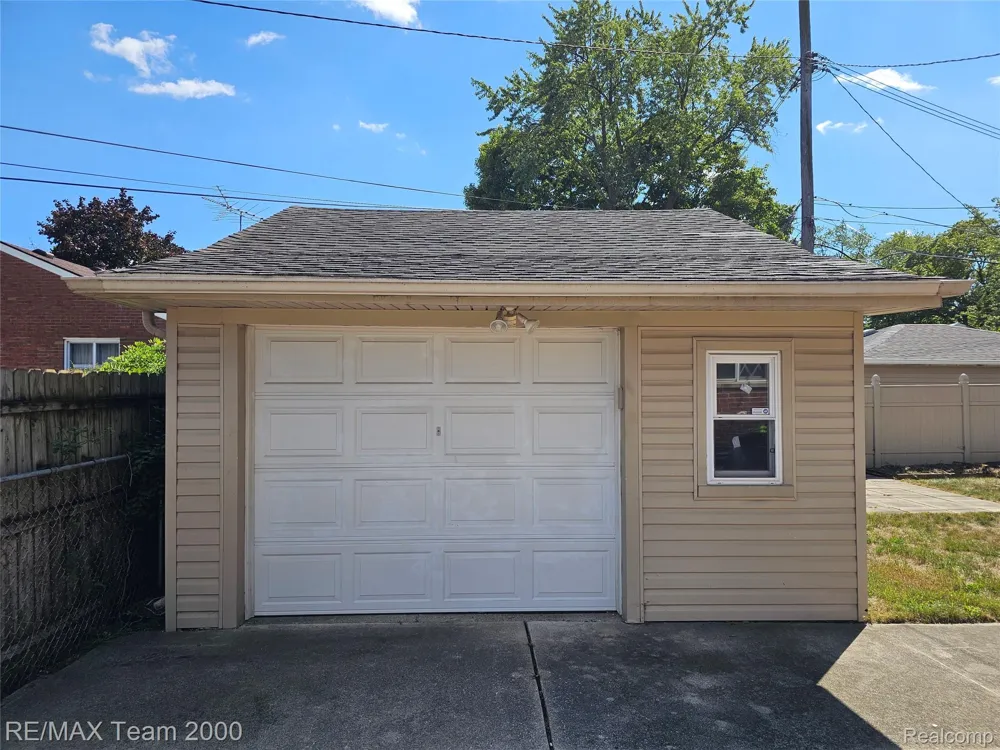 24925 Van Buren Road Dearborn Heights City, MI 48127