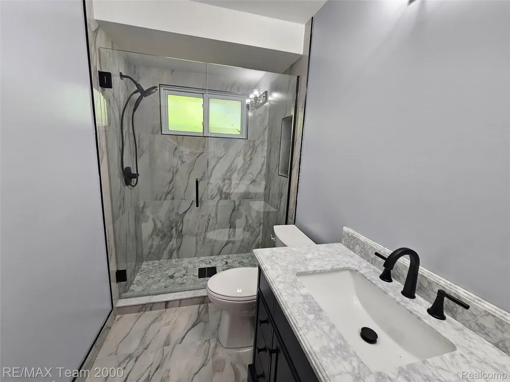 24925 Van Buren Road Dearborn Heights City, MI 48127