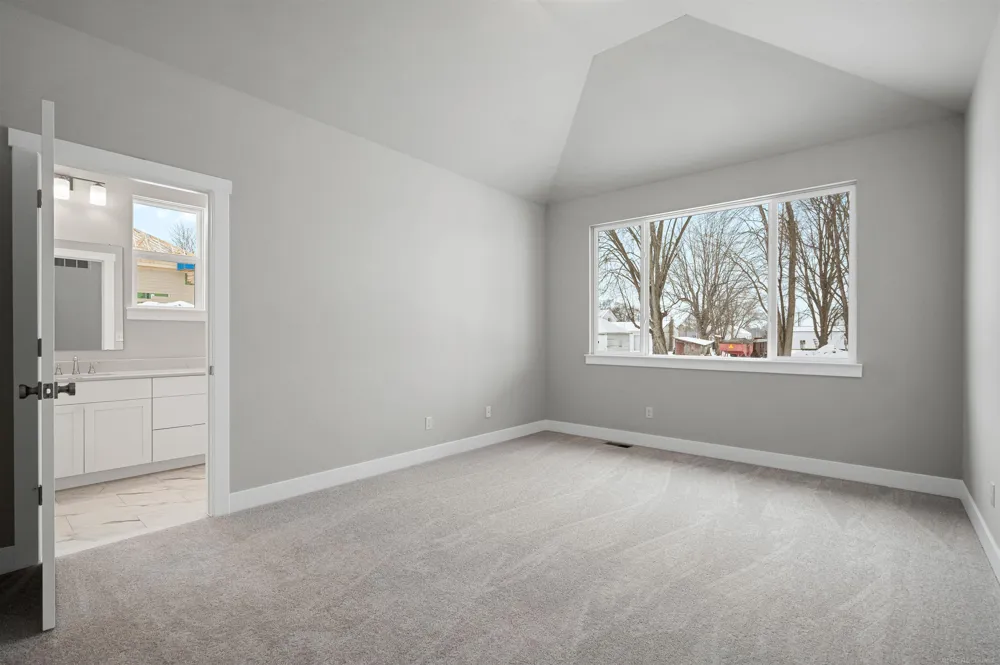 16839 Crittenden Drive Macomb Township, MI 48044