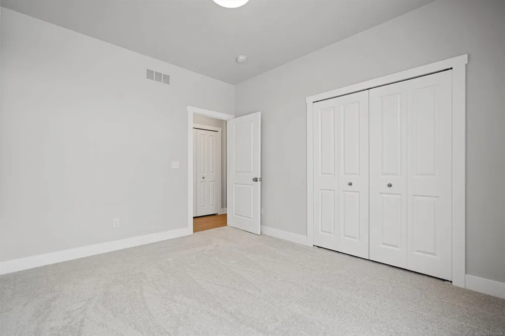 16839 Crittenden Drive Macomb Township, MI 48044
