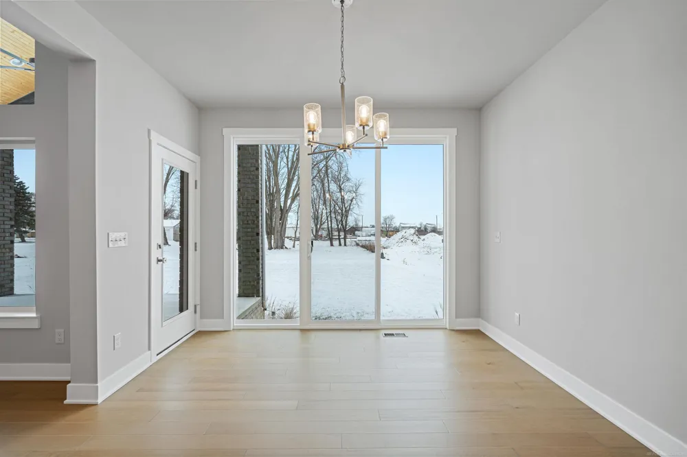 16839 Crittenden Drive Macomb Township, MI 48044