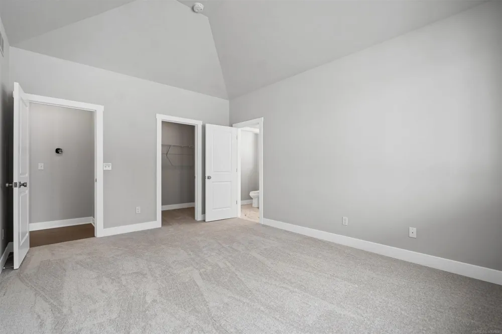 16839 Crittenden Drive Macomb Township, MI 48044