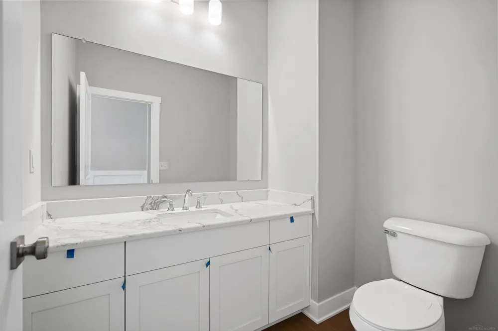 16839 Crittenden Drive Macomb Township, MI 48044