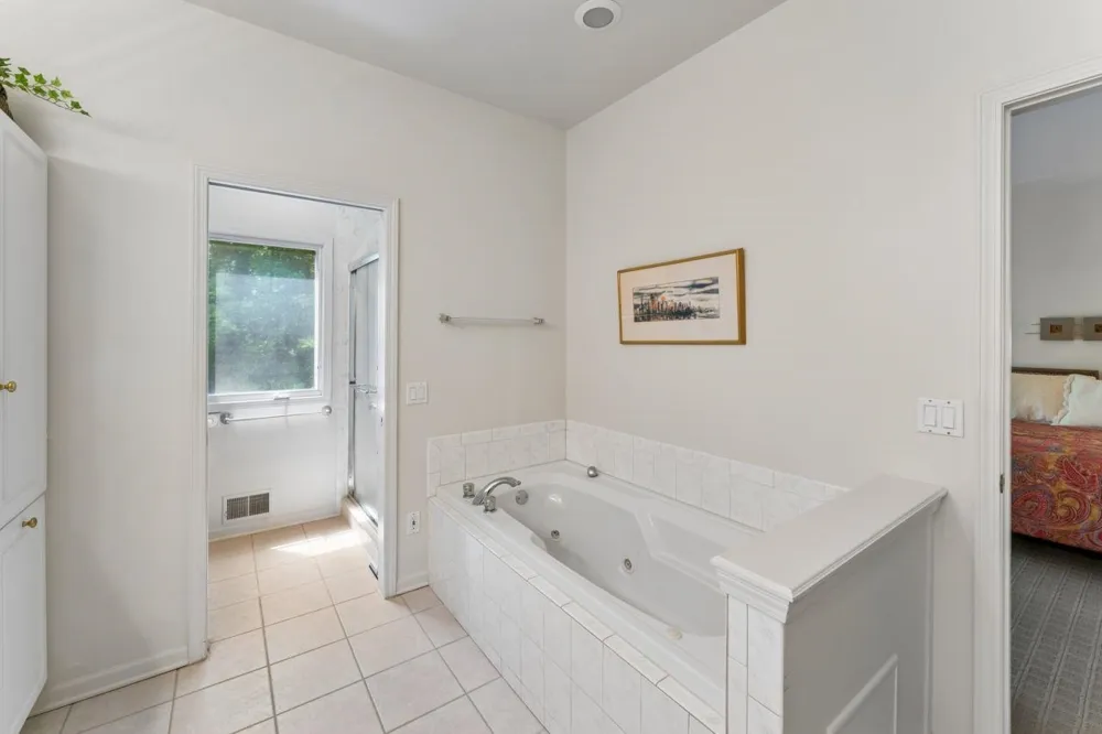 8116 Hawkcrest Drive Grand Blanc Charter Township, MI 48439