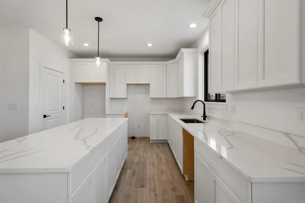 49812 Langford Drive Macomb Township, MI 48044