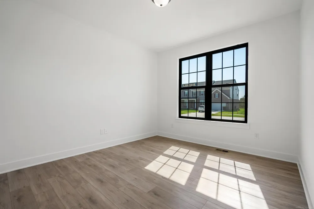 49812 Langford Drive Macomb Township, MI 48044