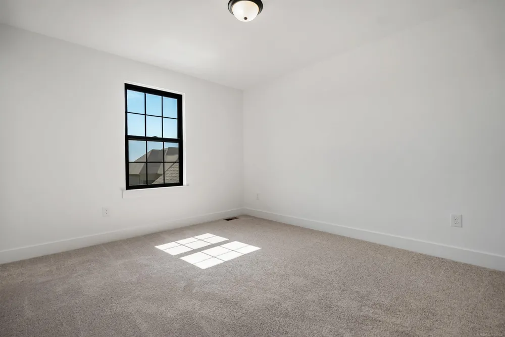 49812 Langford Drive Macomb Township, MI 48044