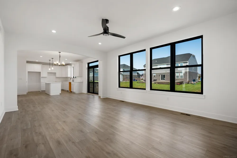 49812 Langford Drive Macomb Township, MI 48044