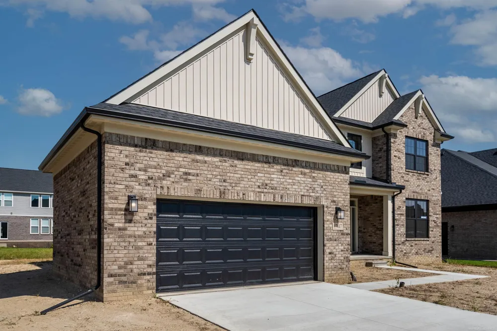 49812 Langford Drive Macomb Township, MI 48044