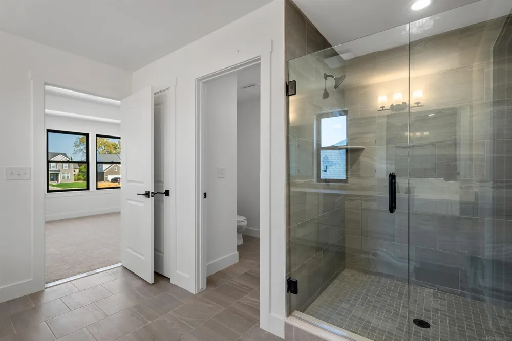 49812 Langford Drive Macomb Township, MI 48044