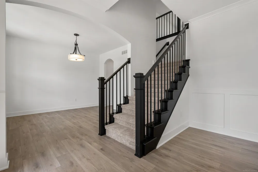 49812 Langford Drive Macomb Township, MI 48044