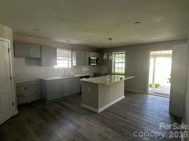 910 Linwood Road Gastonia, NC 28052
