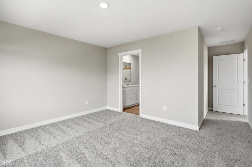 6172 Wasco Drive Whitestown, IN 46075