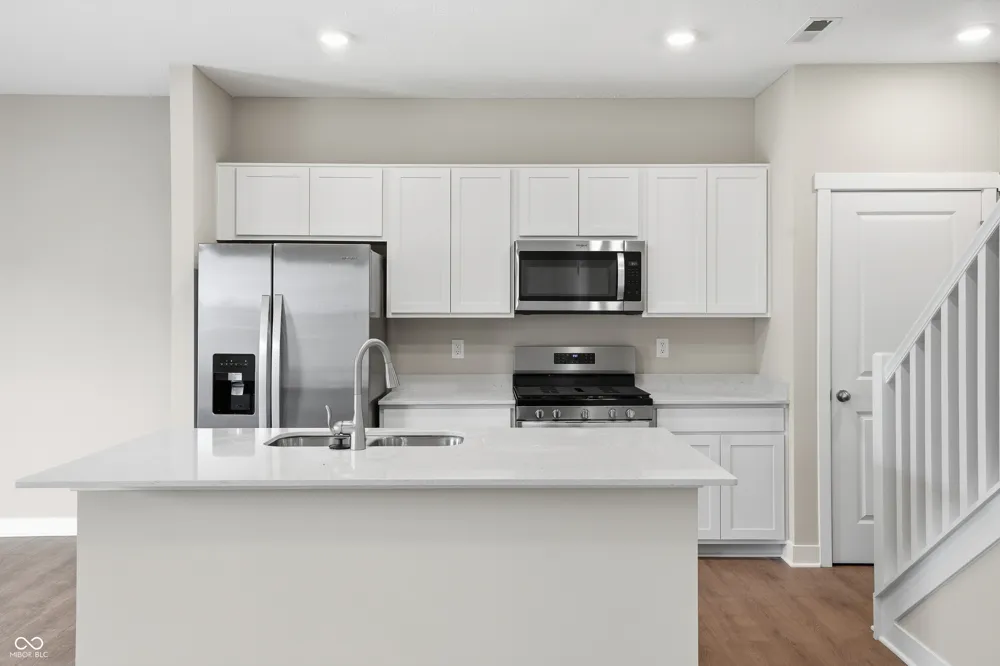 6172 Wasco Drive Whitestown, IN 46075