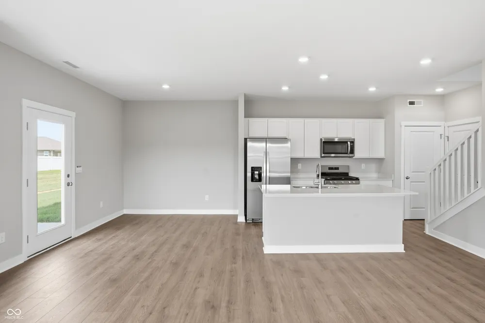 6172 Wasco Drive Whitestown, IN 46075