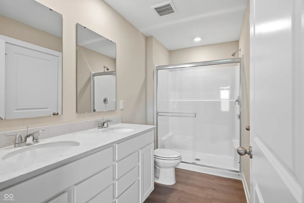6172 Wasco Drive Whitestown, IN 46075