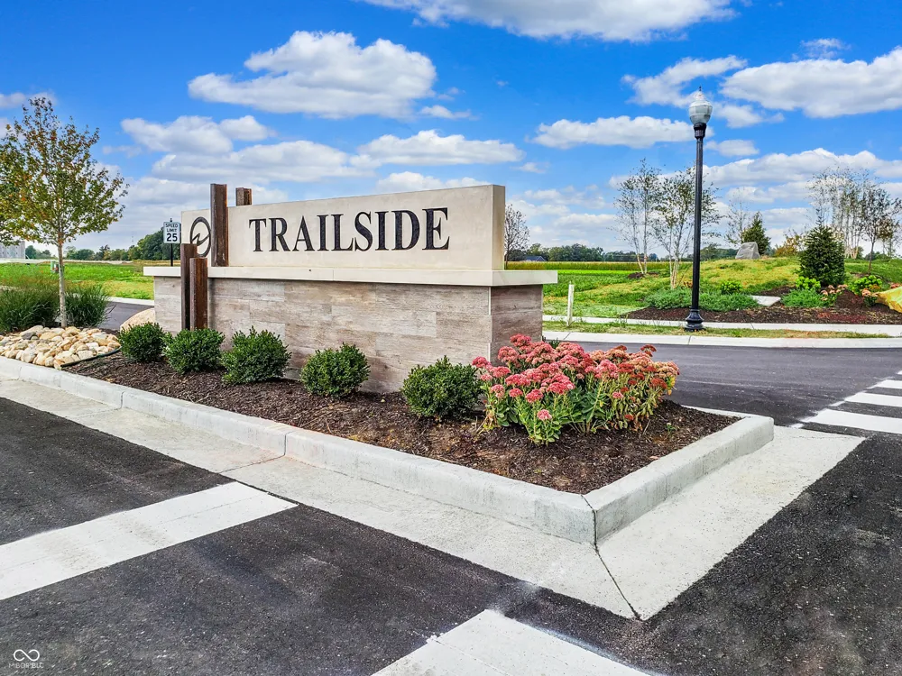 6172 Wasco Drive Whitestown, IN 46075