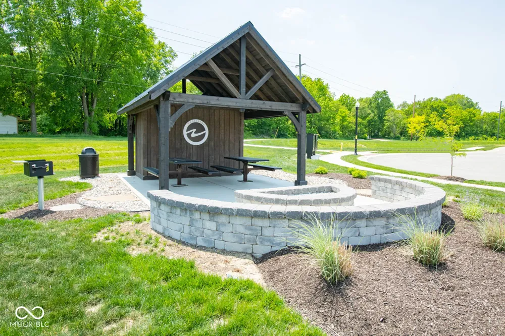 6172 Wasco Drive Whitestown, IN 46075