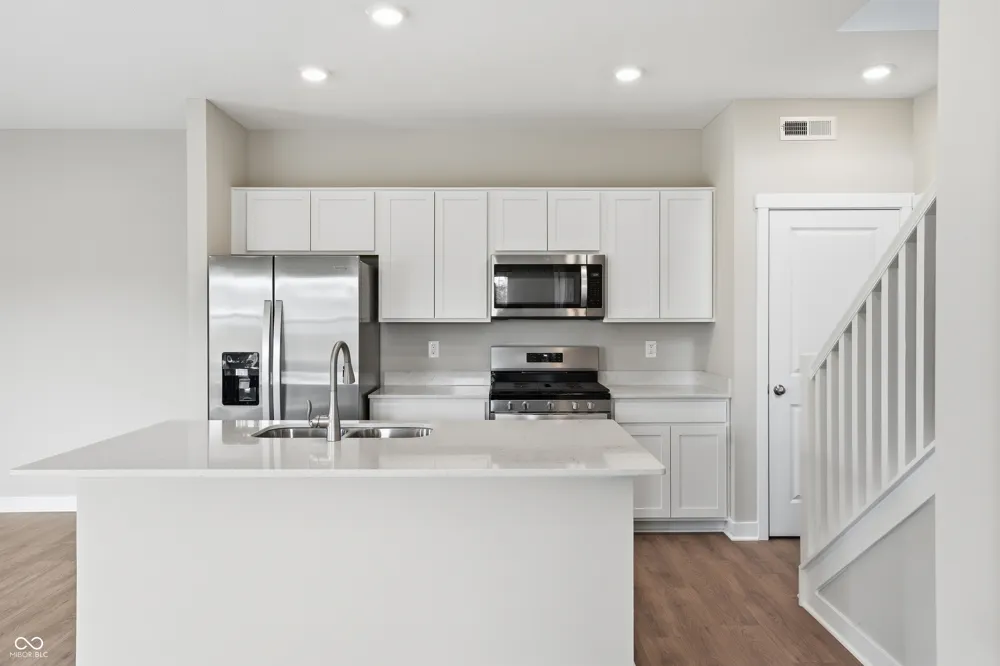 6172 Wasco Drive Whitestown, IN 46075