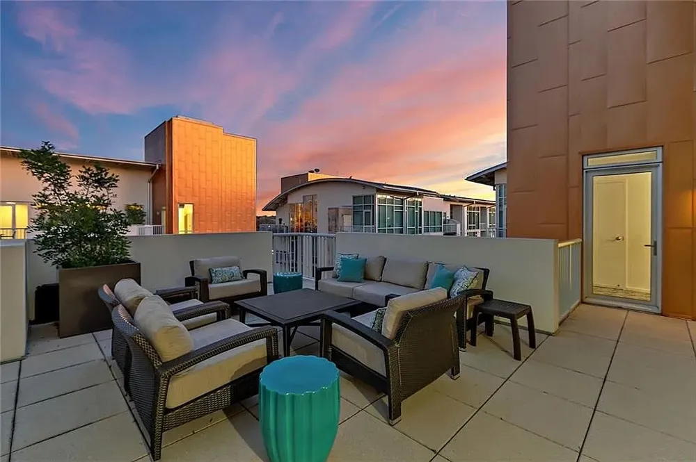1600 Barton Springs Road #5110 Austin, TX 78704