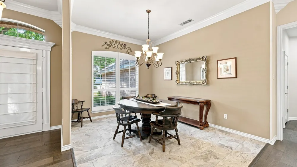 6021 Melrose Circle Granbury, TX 76049