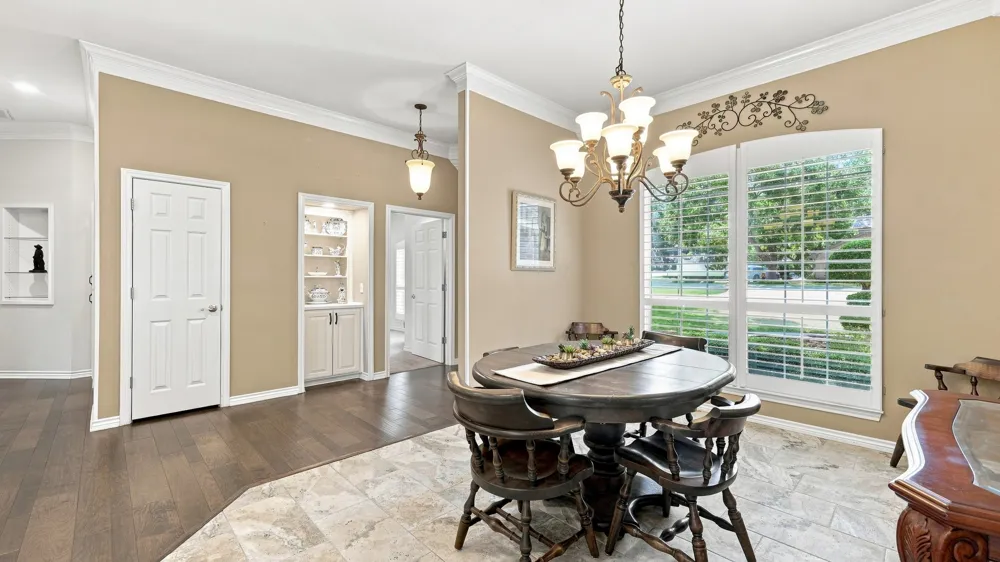6021 Melrose Circle Granbury, TX 76049