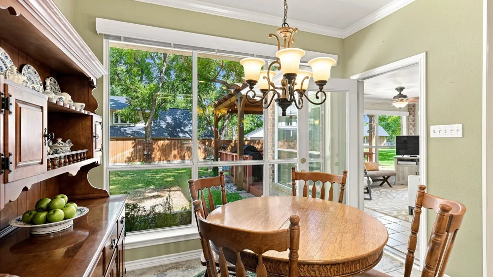 6021 Melrose Circle Granbury, TX 76049