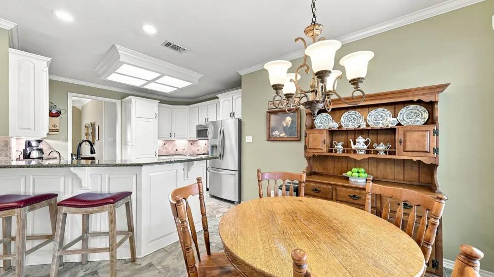 6021 Melrose Circle Granbury, TX 76049