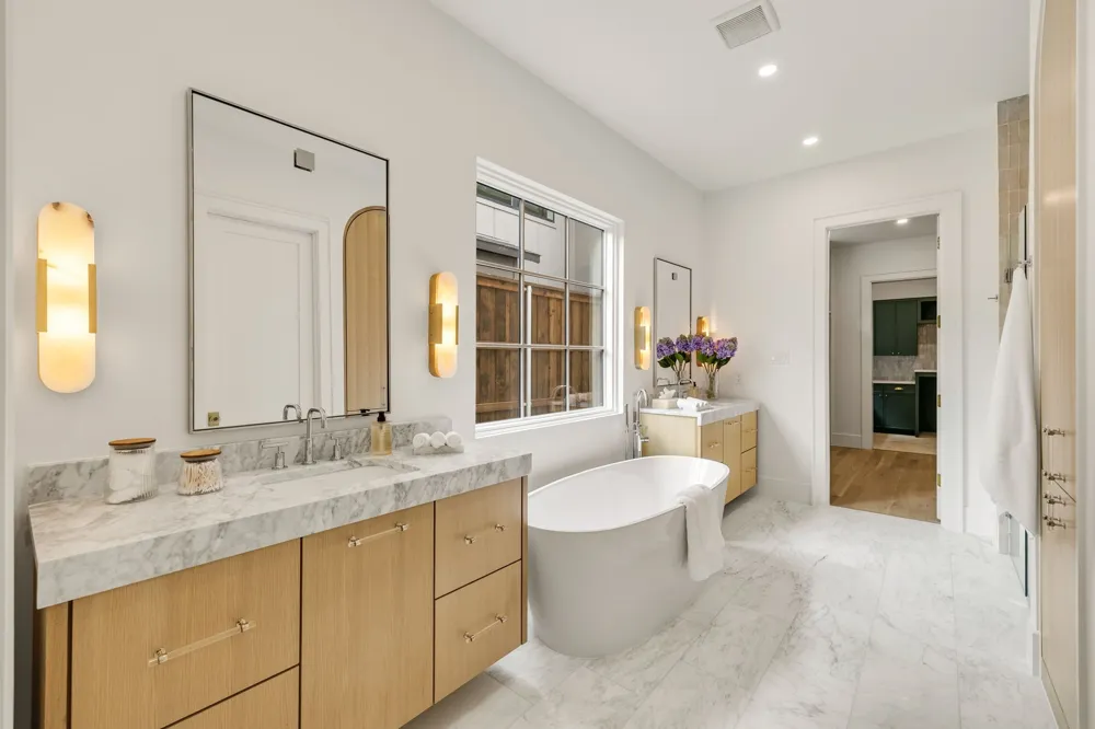 9866 Mixon Drive Dallas, TX 75220