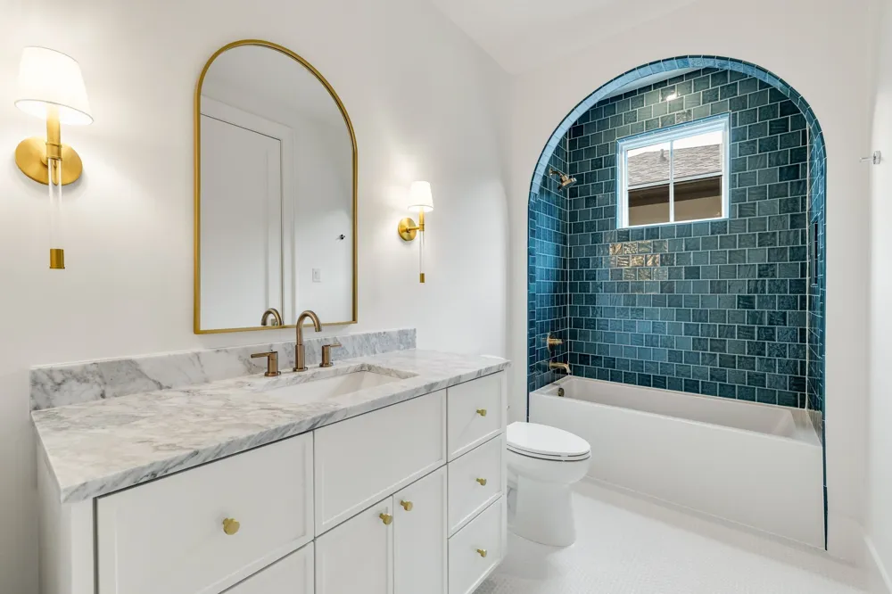 9866 Mixon Drive Dallas, TX 75220