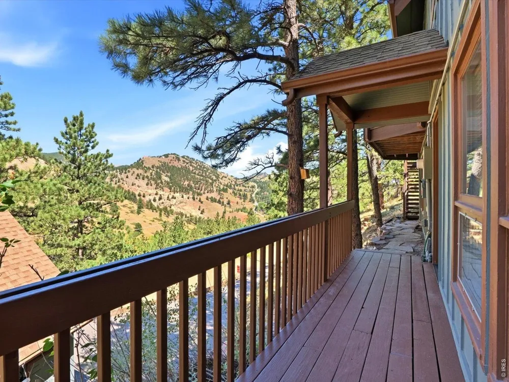 36 Ridge Drive Boulder, CO 80304
