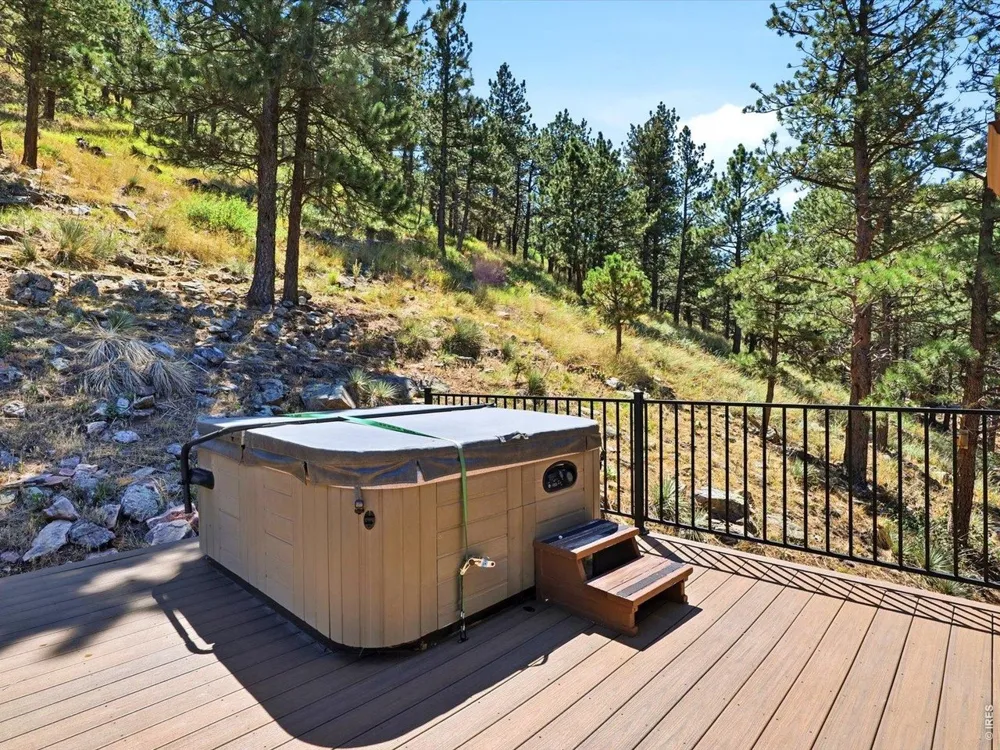 36 Ridge Drive Boulder, CO 80304