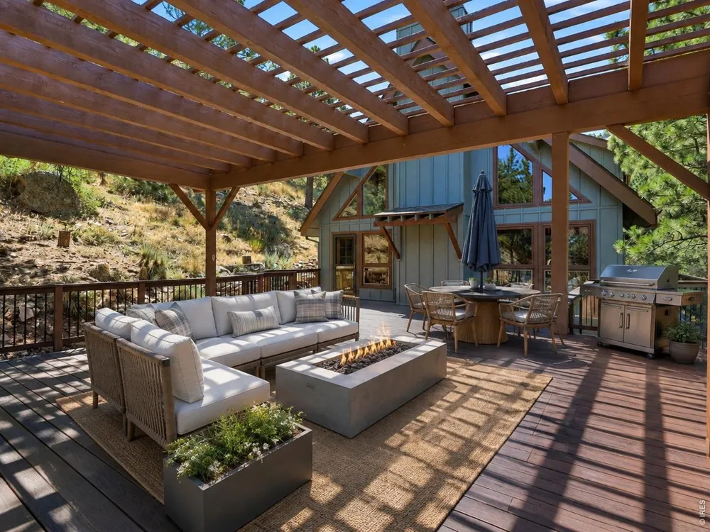 36 Ridge Drive Boulder, CO 80304