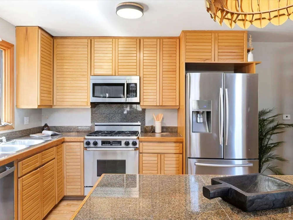 36 Ridge Drive Boulder, CO 80304
