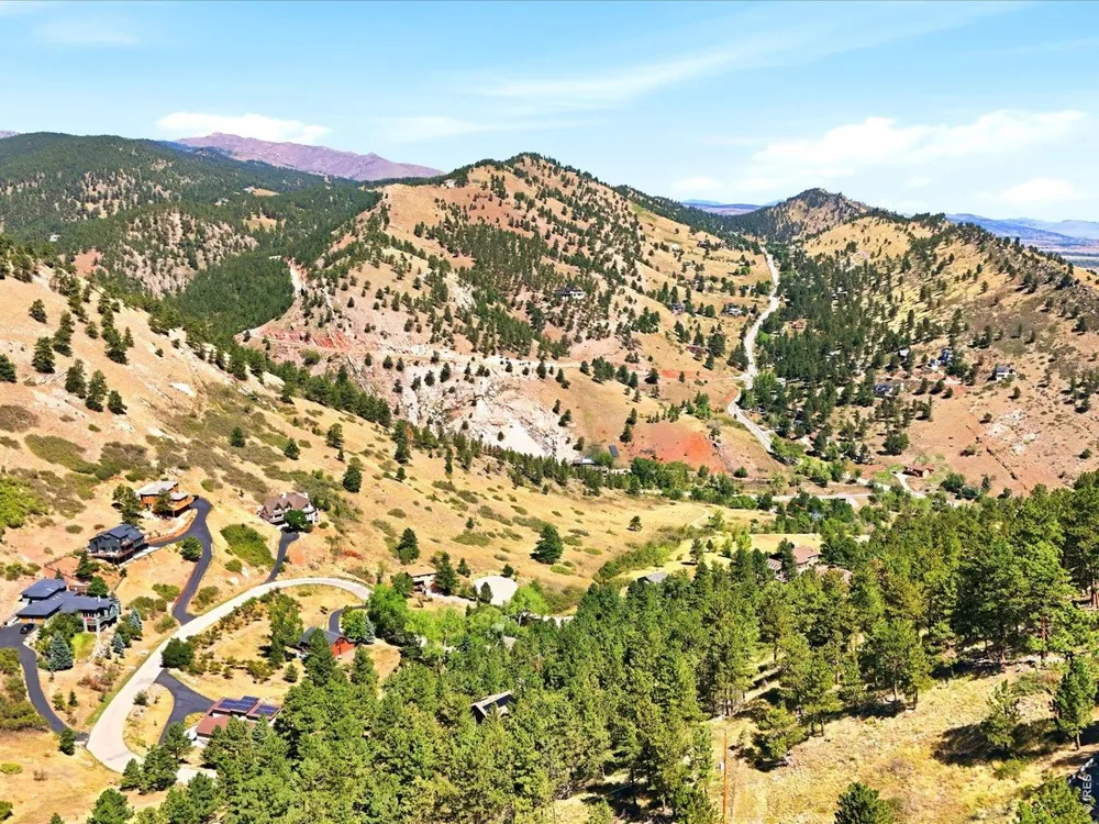 36 Ridge Drive Boulder, CO 80304
