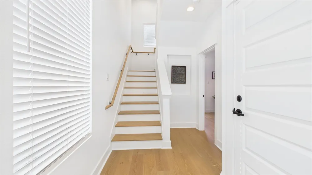 2426 Freeman Street Houston, TX 77009