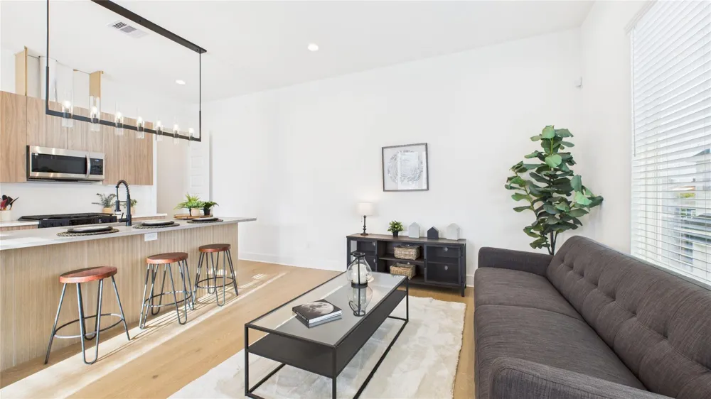 2426 Freeman Street Houston, TX 77009