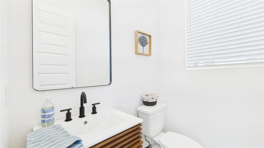 2426 Freeman Street Houston, TX 77009