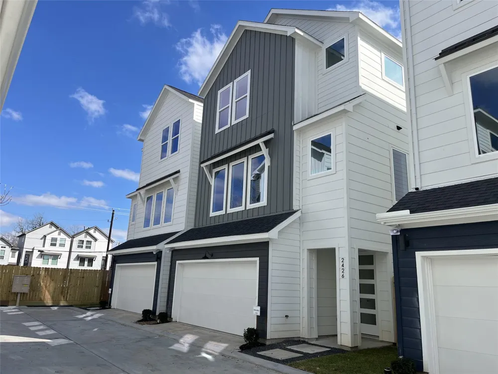 2426 Freeman Street Houston, TX 77009