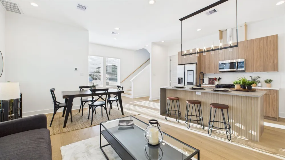 2426 Freeman Street Houston, TX 77009