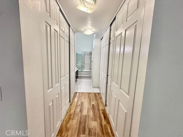 2542 W Macarthur Santa Ana, CA 92704