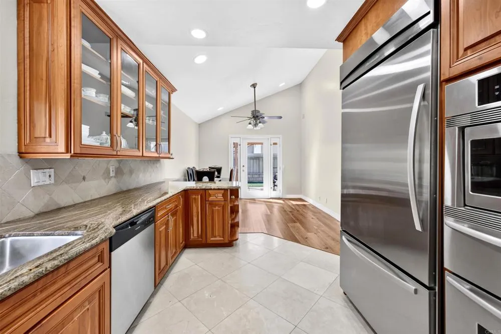 12011 Via Hacienda El Cajon, CA 92019